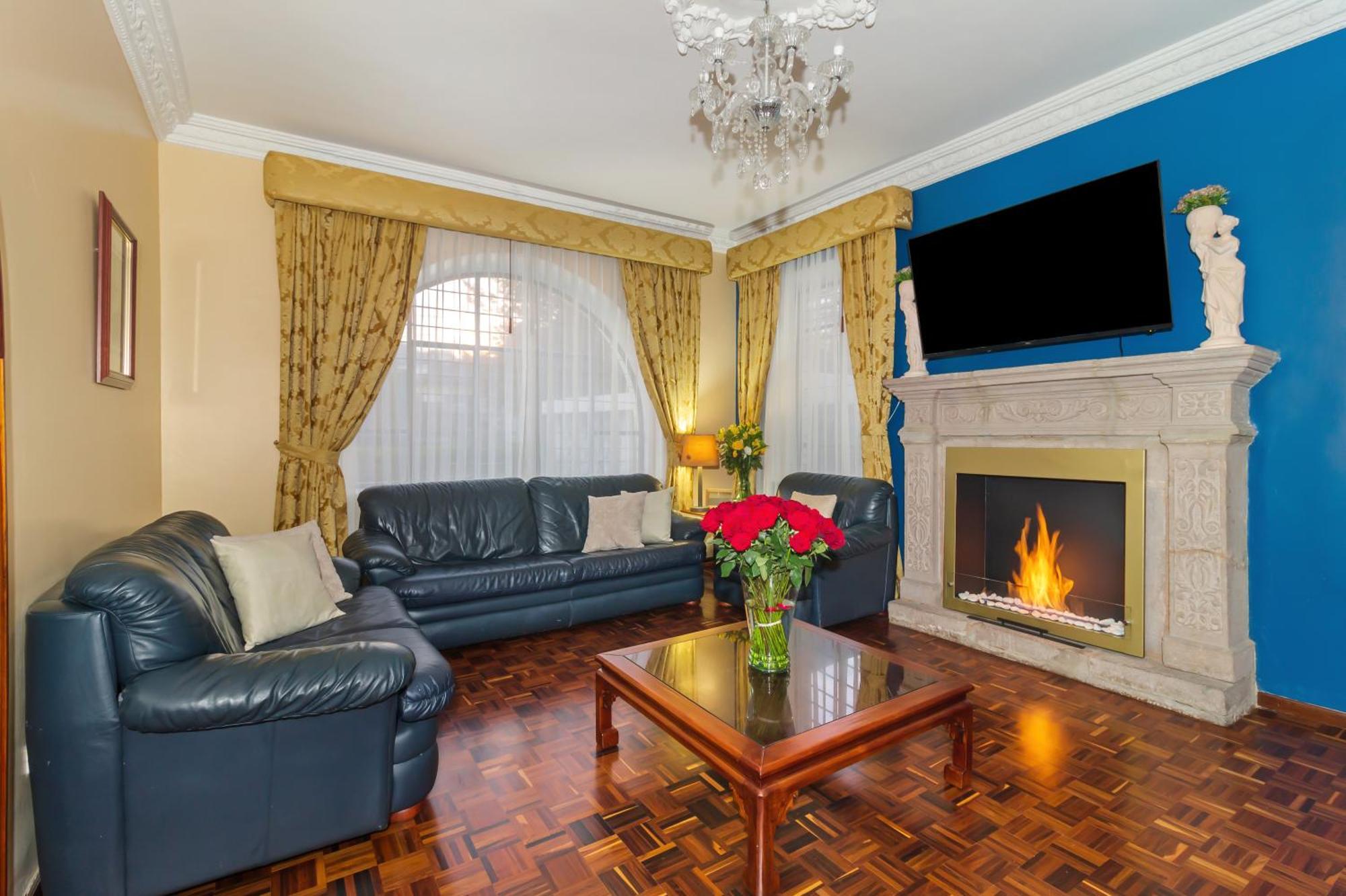Hotel La Cartuja Quito Ngoại thất bức ảnh