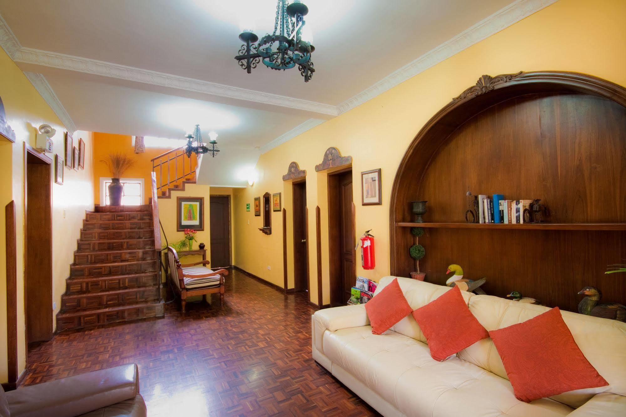 Hotel La Cartuja Quito Ngoại thất bức ảnh